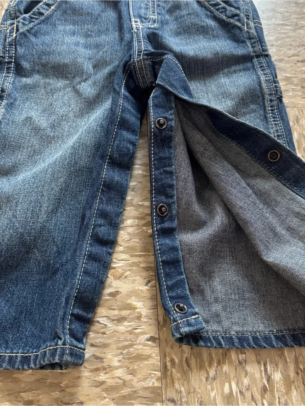 OshKosh B’goh Overalls Size 18 Months